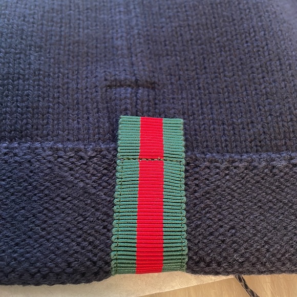 GUCCI LOVED Navy Wool Beanie - Picture 7 of 11